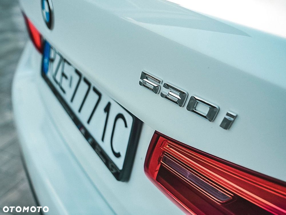 BMW Seria 5 530i xDrive M Sport sport - 14