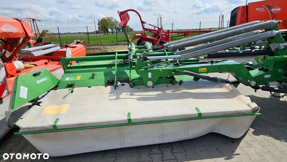 SaMasz KDD 861 S+T Kosiarka Dyskowa Motyl z taśmami  w Zestawie z Czołową kosiarką KDF 340 S - 22