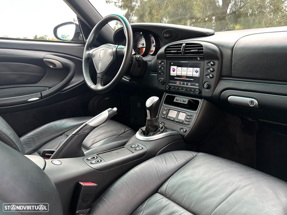 Porsche 911 (996) Turbo - 17