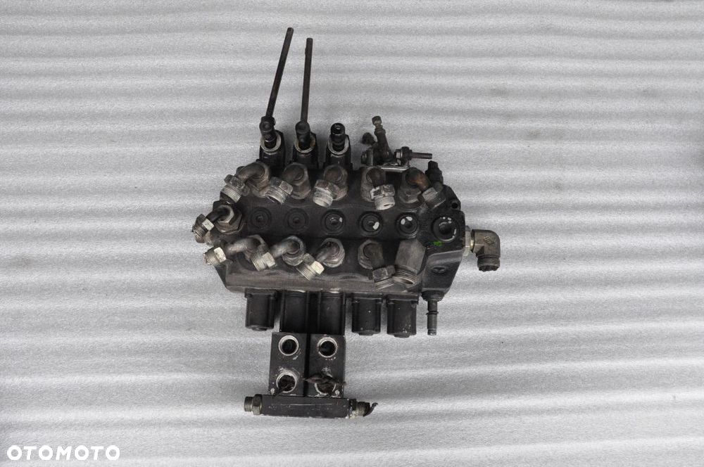 ROZDZIELACZ HYDRAULICZNY MERLO NR 70H/514115 - 1