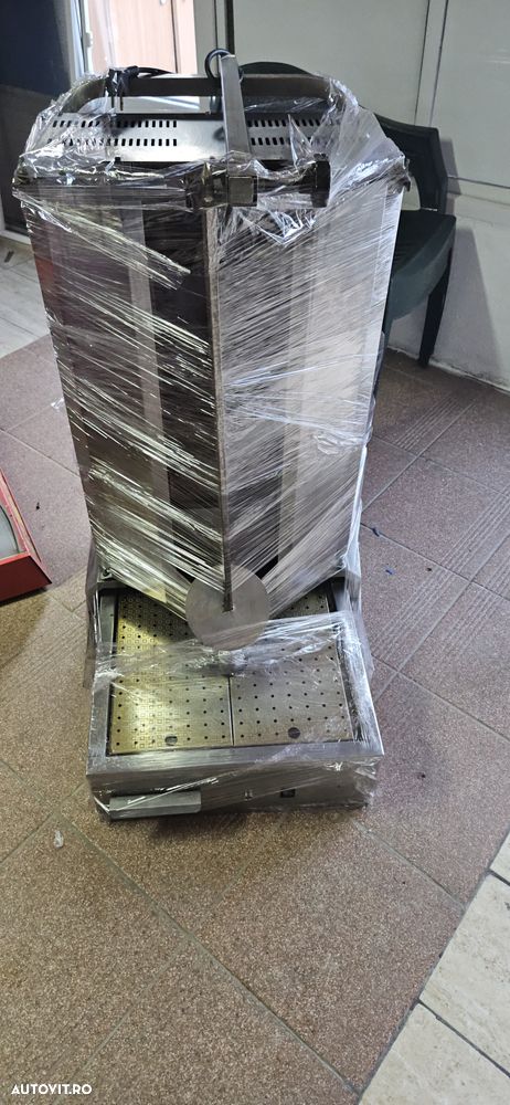 Alta Food truck full inox Gata de munca - 10