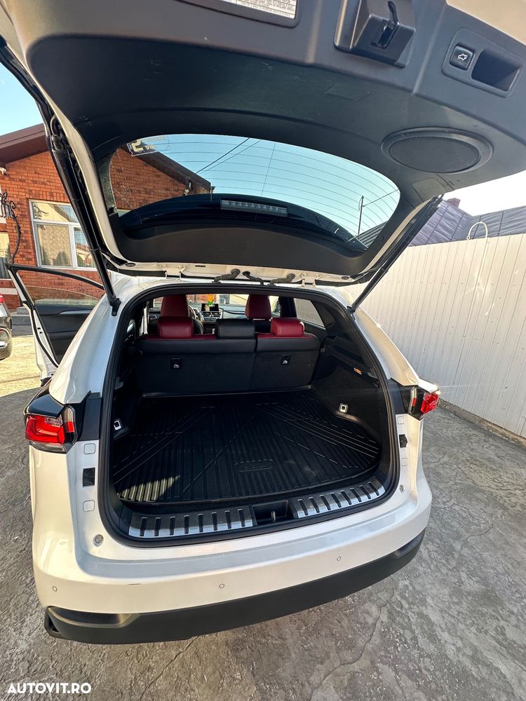 Lexus Seria NX 300h F Sport - 10