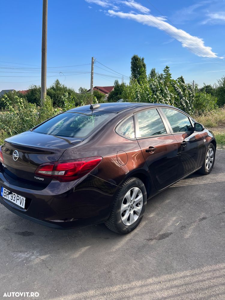 Opel Astra 1.4 Turbo ECOTEC Start/Stop Enjoy - 2