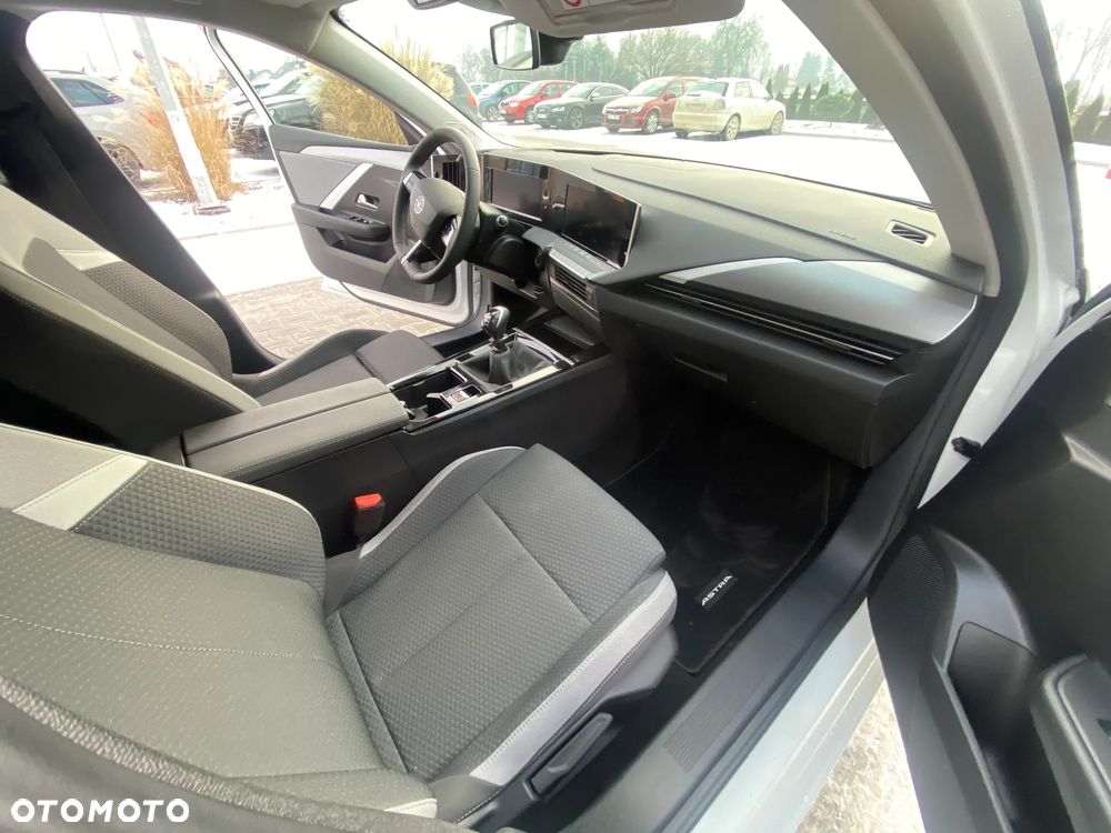 Opel Astra 1.2 Turbo Business Edition - 15