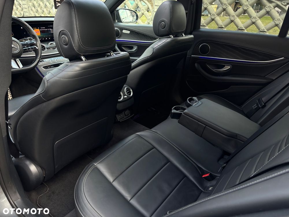 Mercedes-Benz Klasa E 300 de 9G-TRONIC AMG Line - 23
