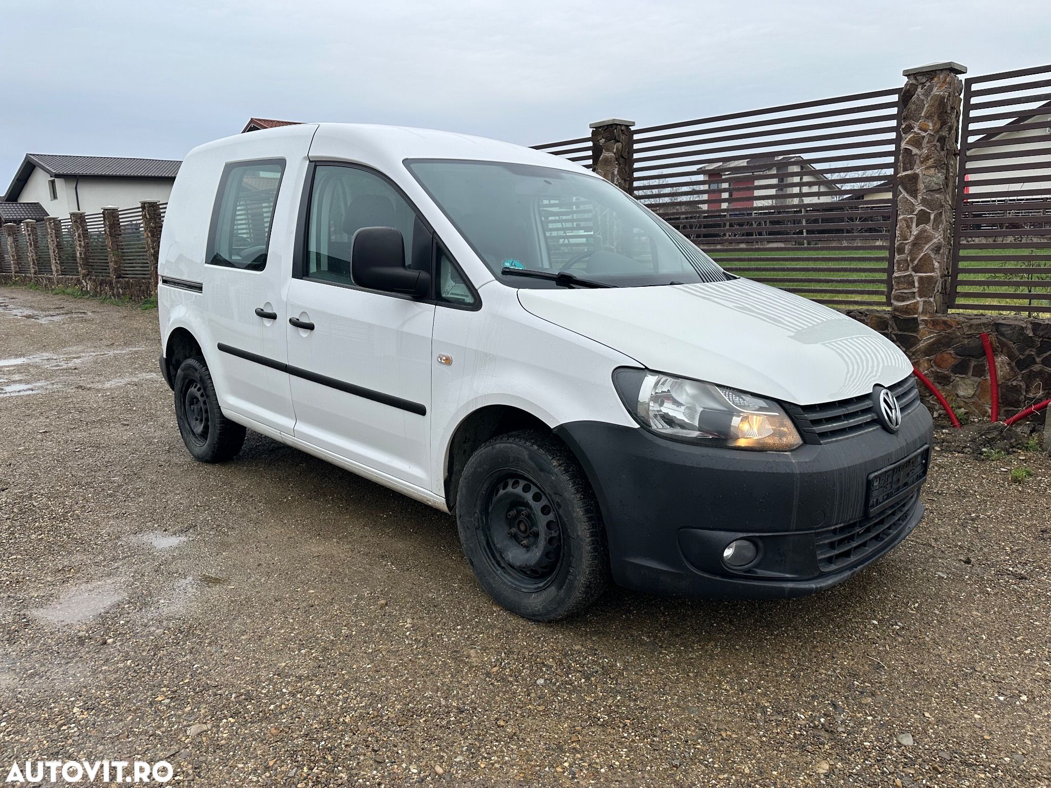 Volkswagen Caddy - 1