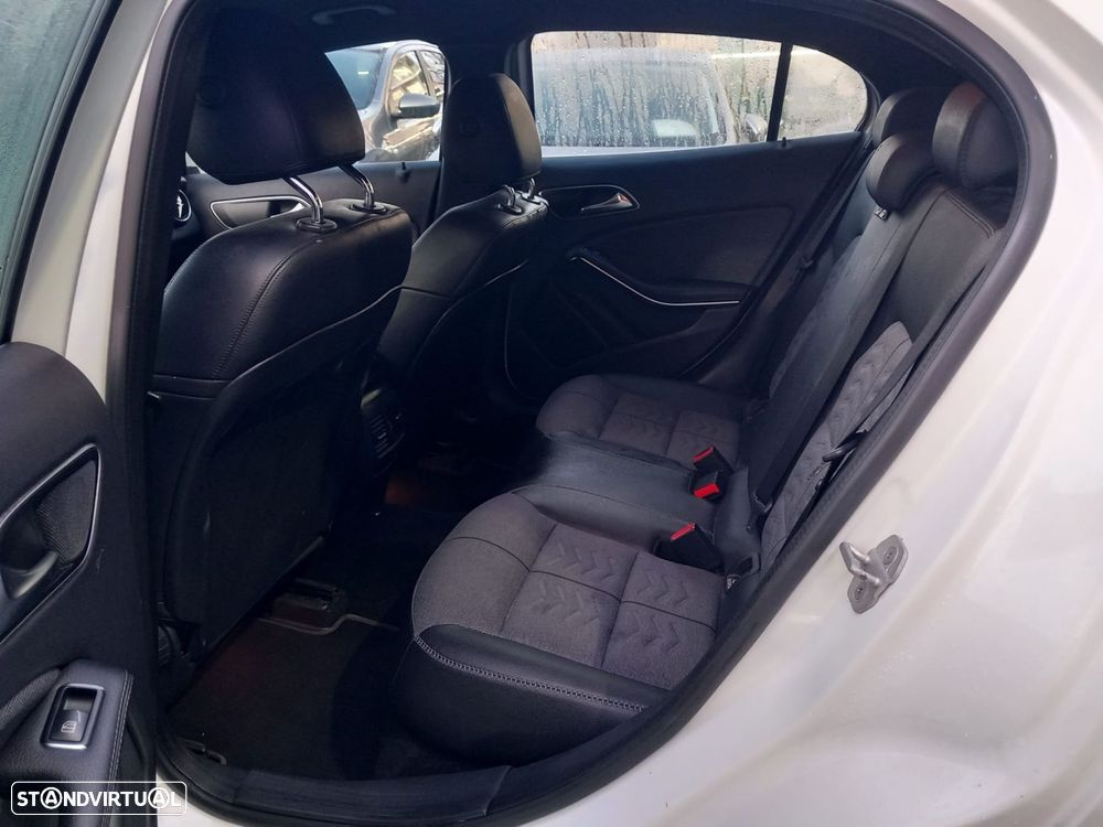 Mercedes-Benz GLA 180 CDI Urban Aut. - 18