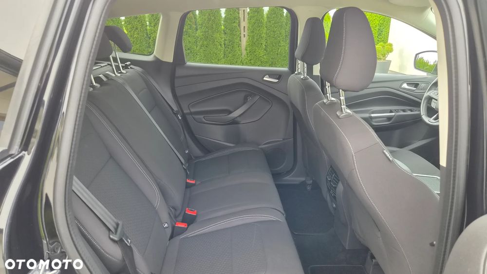 Ford Kuga 1.5 EcoBoost 2x4 Titanium - 20
