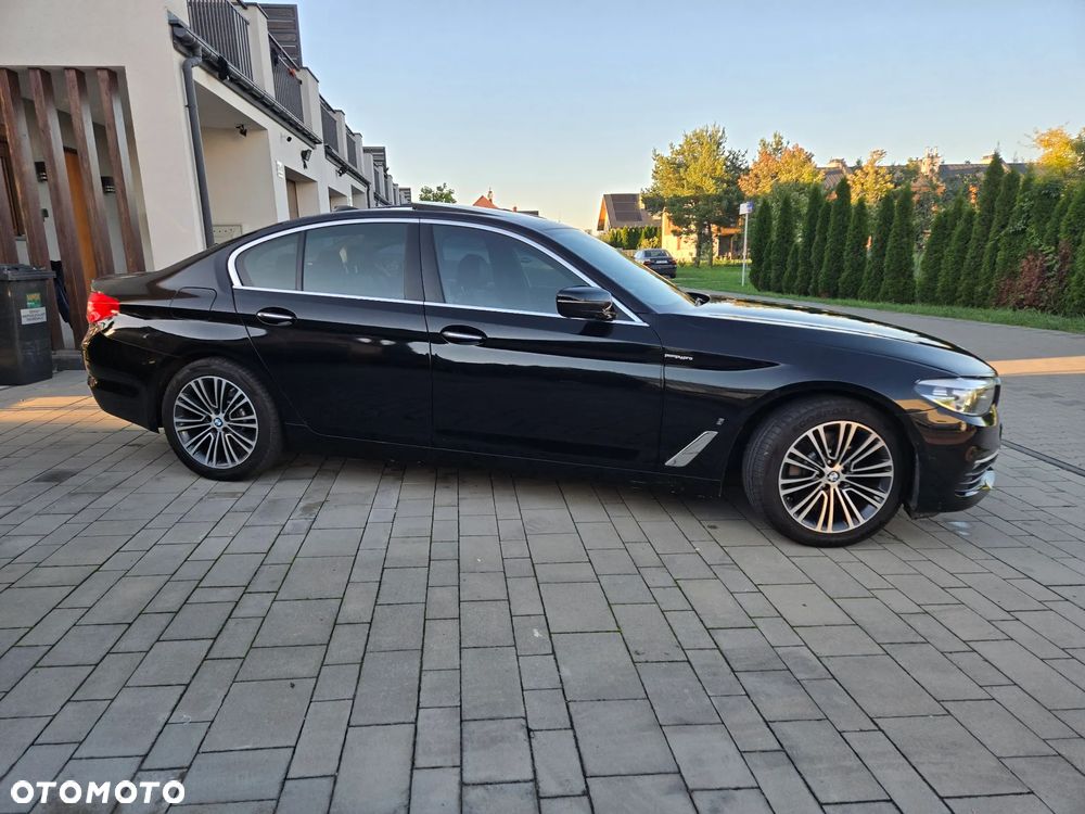 BMW Seria 5 530e iPerformance Luxury Line - 4