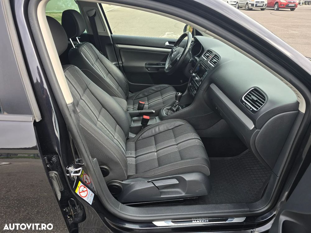 Volkswagen Golf - 6