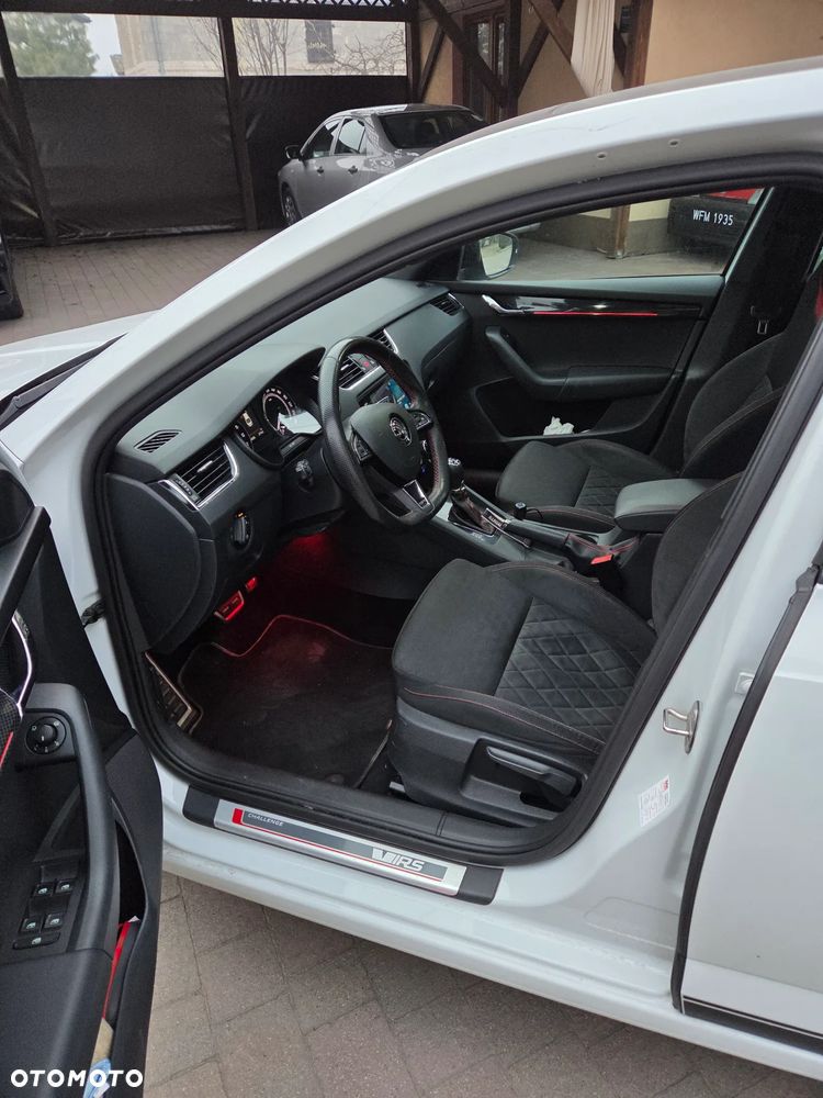 Skoda Octavia 2.0 TDI RS Challenge DSG - 18
