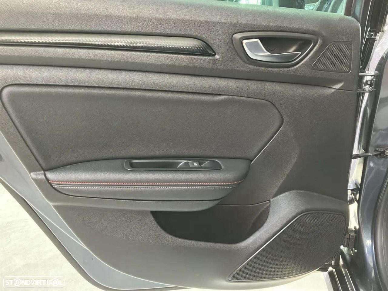 Renault Mégane Sport Tourer 1.3 TCe R.S. Line - 23