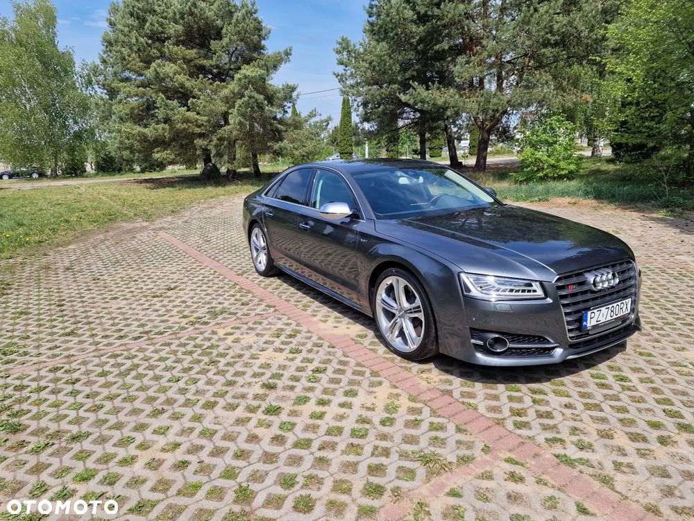 Audi S8 - 29