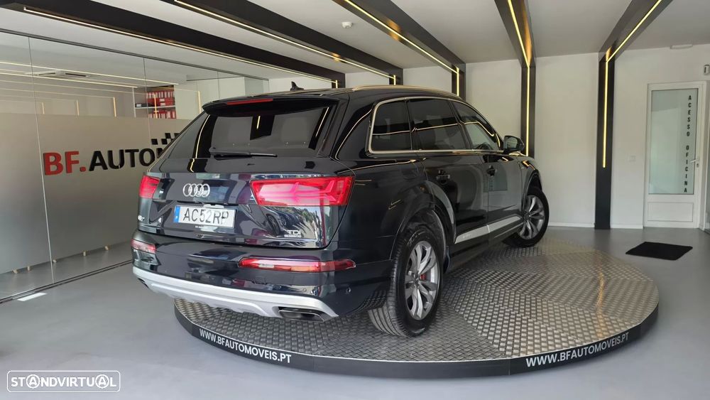 Audi Q7 3.0 TDI quattro S-line Tiptronic 7L - 20