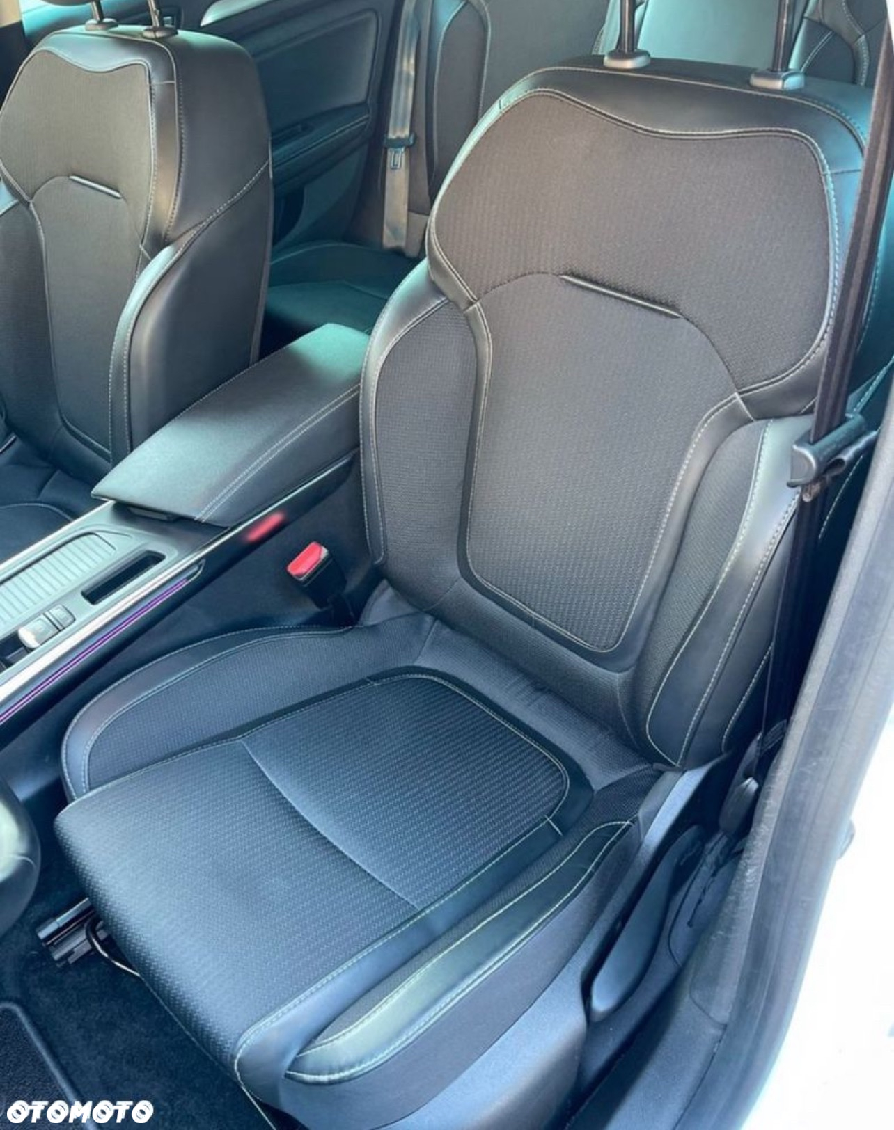 Renault Megane 1.3 TCe Intens EDC - 9