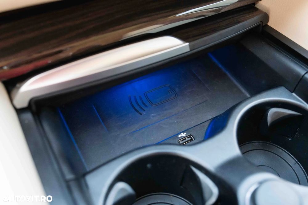 BMW Seria 5 520d xDrive Aut. Luxury Line - 29