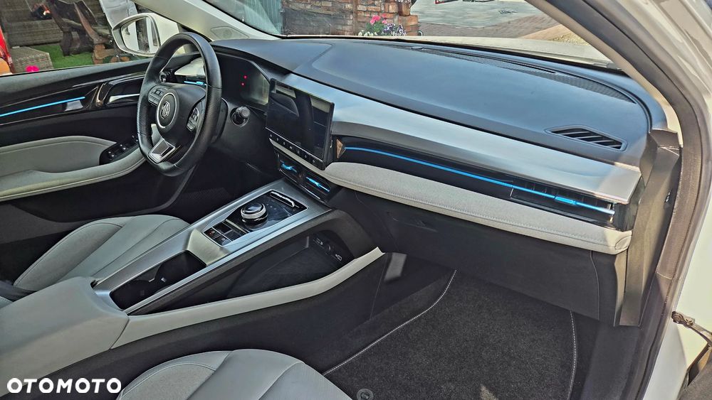 MG 5 Standard Luxury - 5