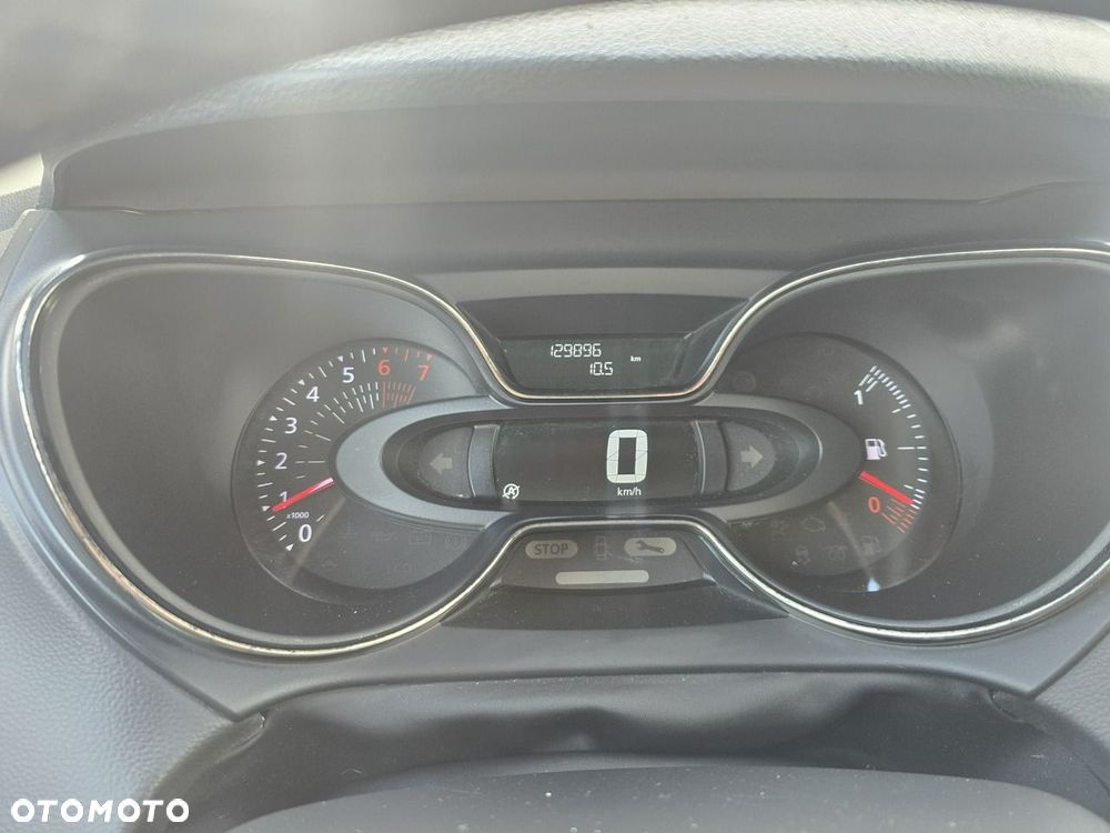Renault Captur - 31