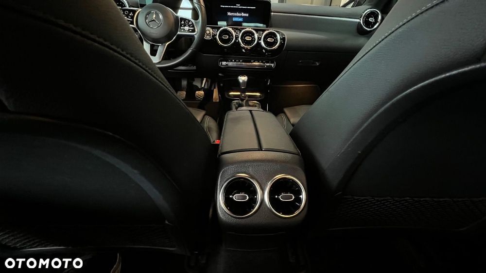 Mercedes-Benz Klasa A - 32