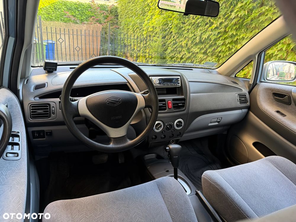 Suzuki Liana - 7