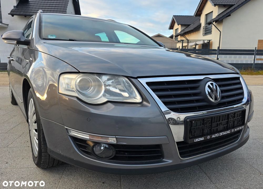 Volkswagen Passat 2.0 TDI DPF BlueMotion Technology Sportline - 4