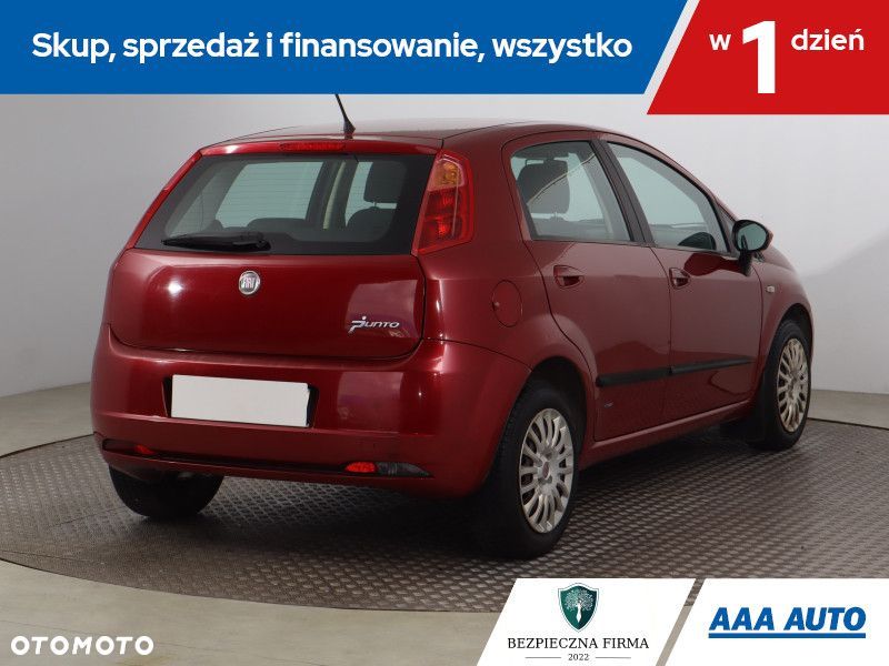 Fiat Grande Punto - 6