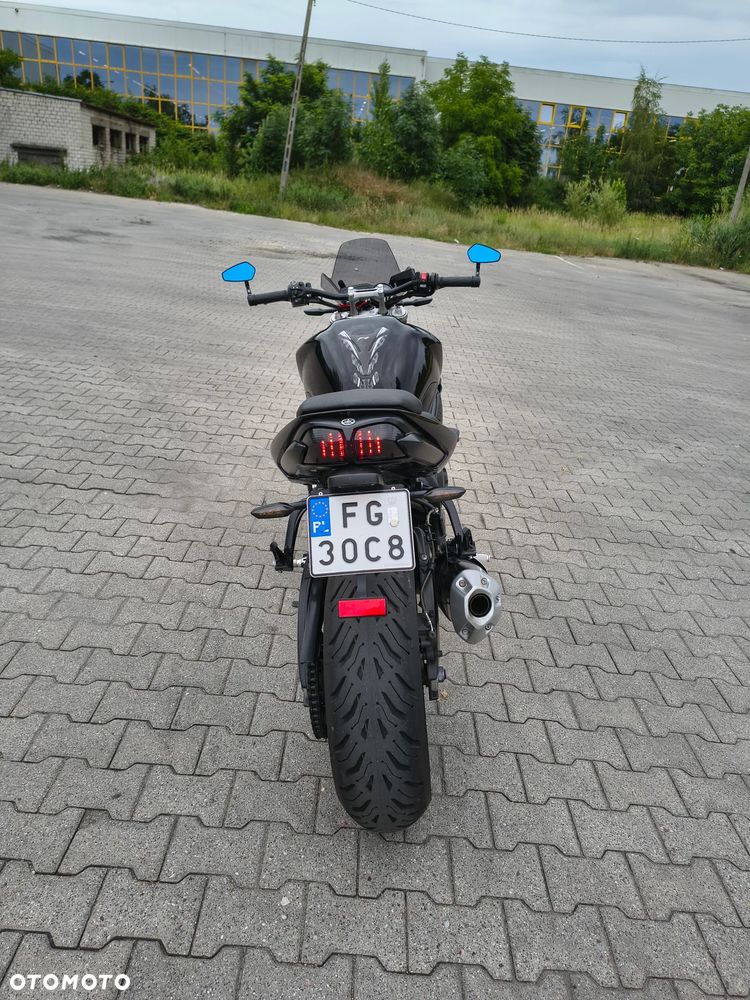 Yamaha FZ - 3