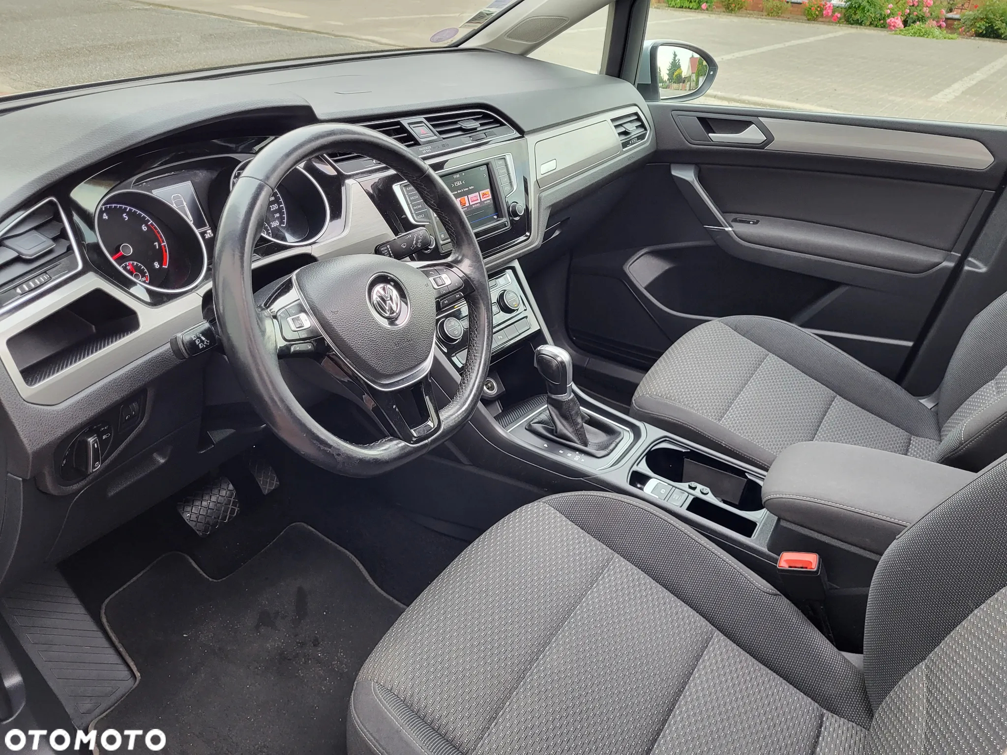 Volkswagen Touran 1.4 TSI BMT Comfortline DSG - 13