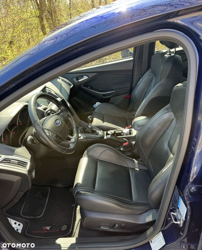 Ford Focus 2.0 EcoBoost ST-2 - 11