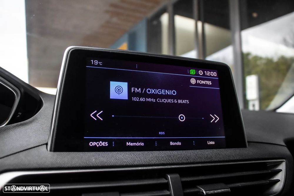 Peugeot 5008 BlueHDI 130 EAT8 Active - 32