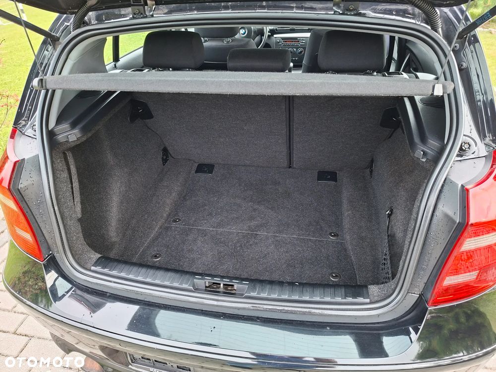BMW Seria 1 116i - 26