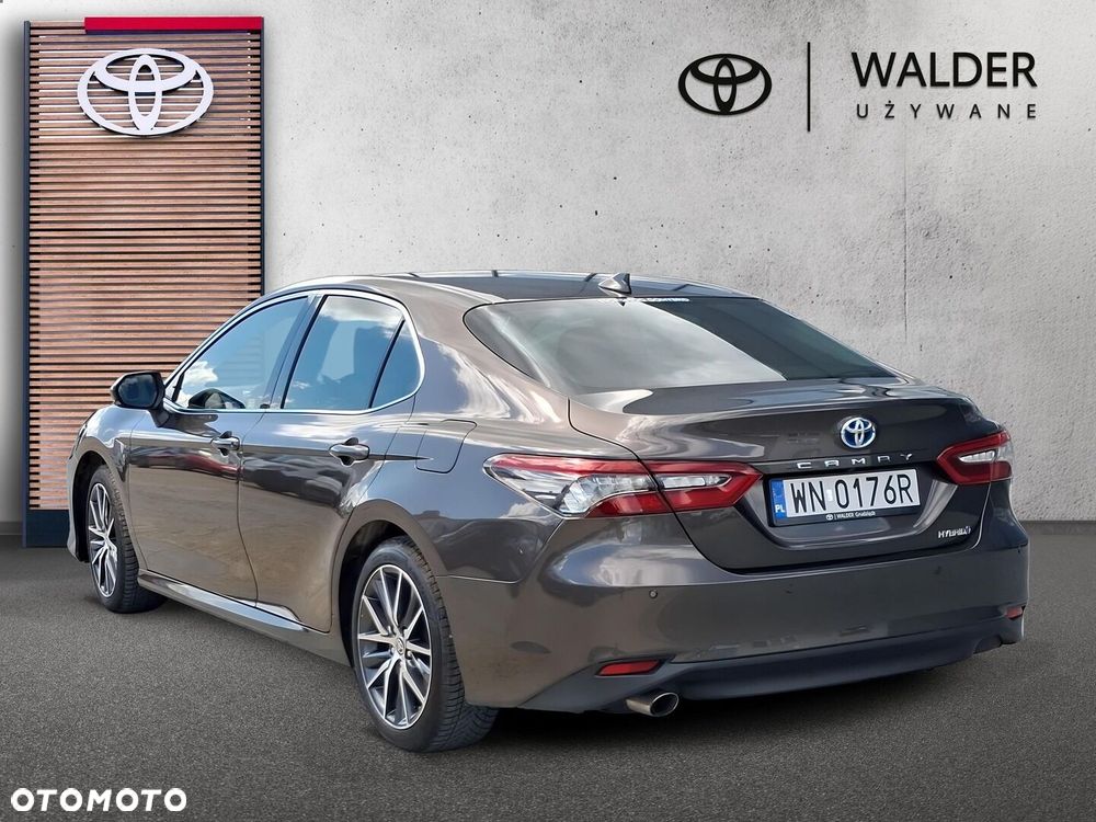 Toyota Camry 2.5 Hybrid Executive CVT - 4