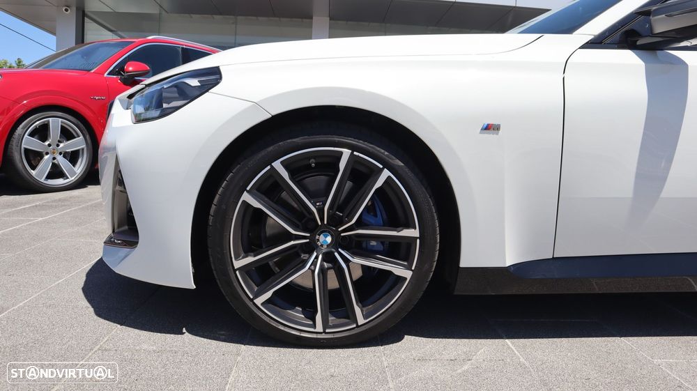 BMW M240i xDrive Auto - 10