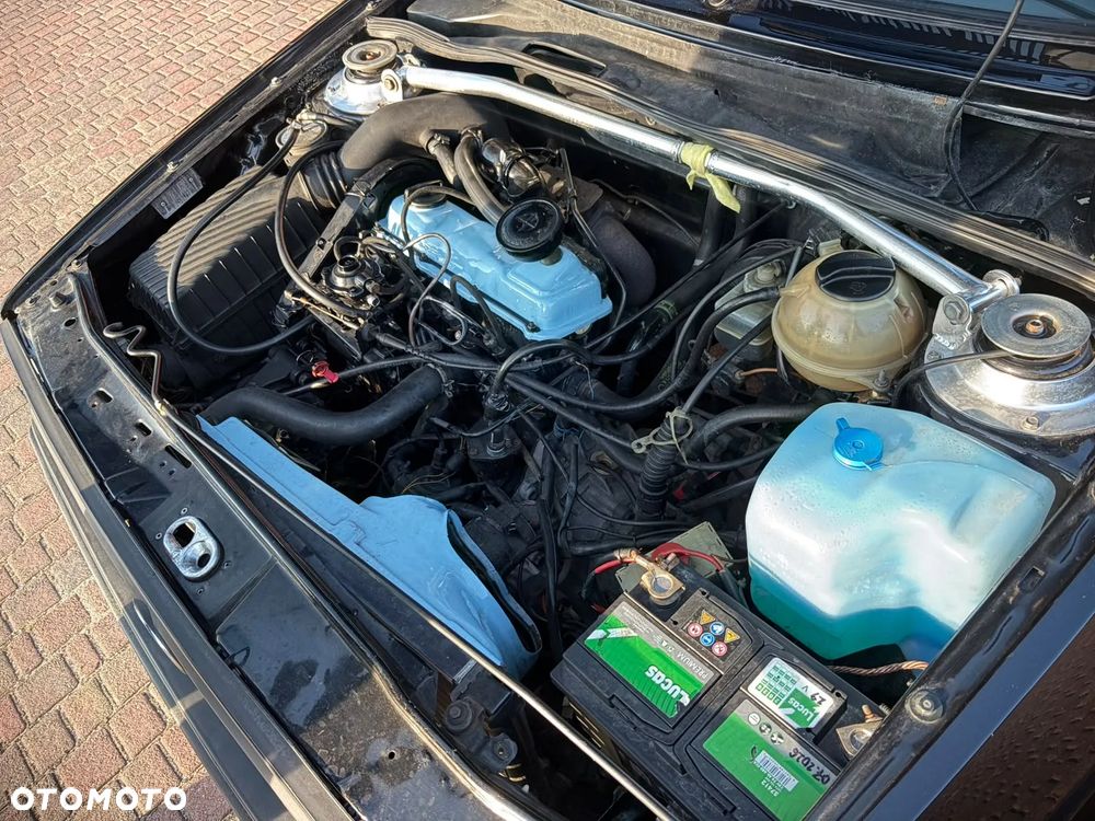 Volkswagen Golf - 8