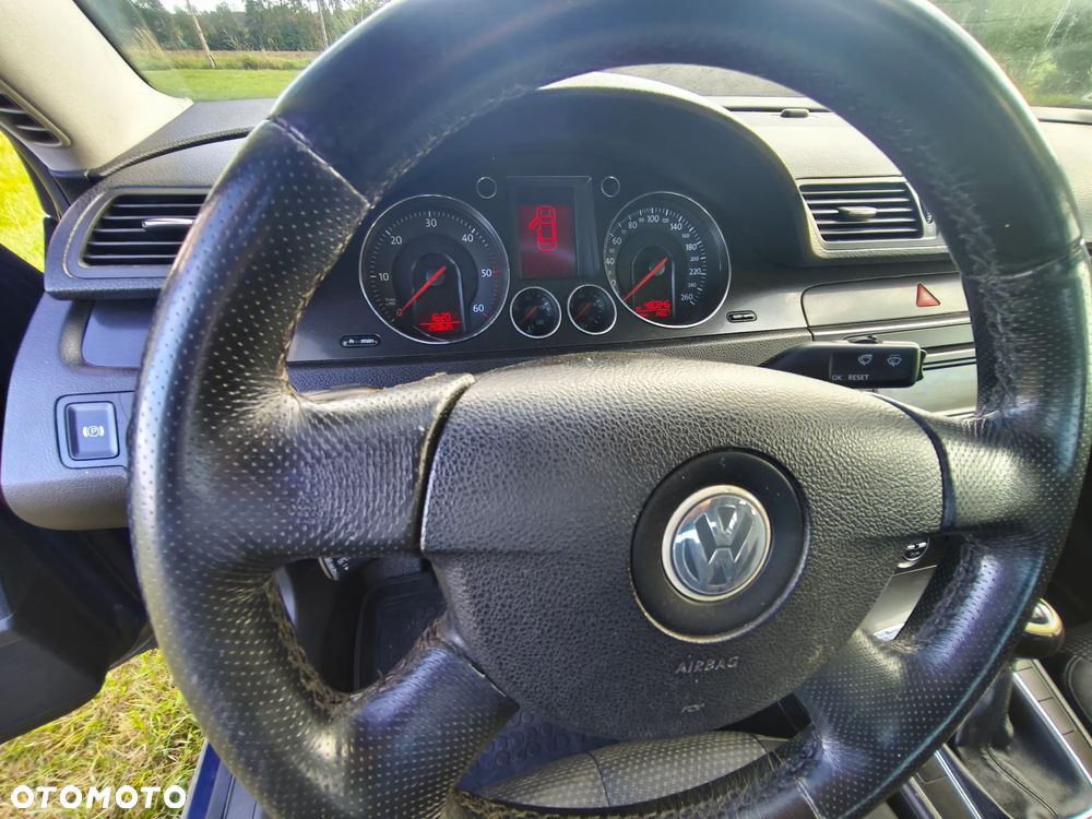 Volkswagen Passat 1.9 TDI Comfortline - 2
