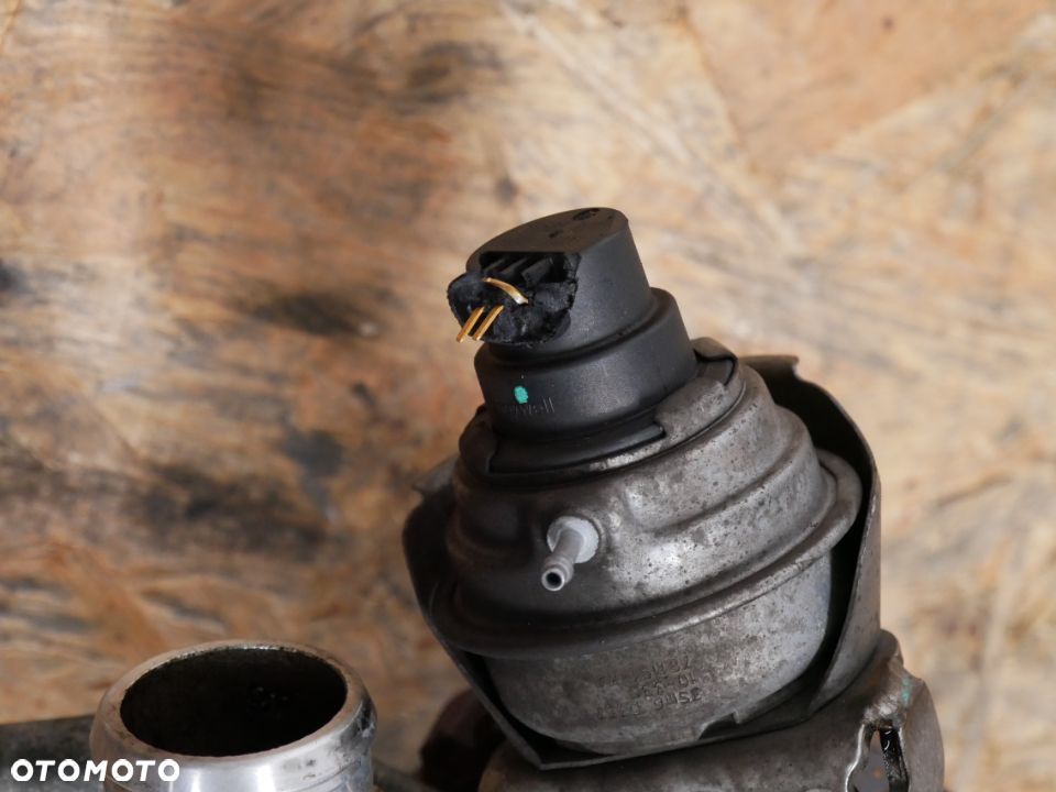 TURBOSPRĘŻARKA VOLVO S40 2.0 TD 11' D5204T5 790367-4  31312712 - 3