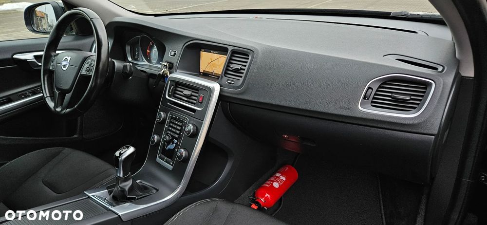 Volvo S60 D2 Momentum - 10