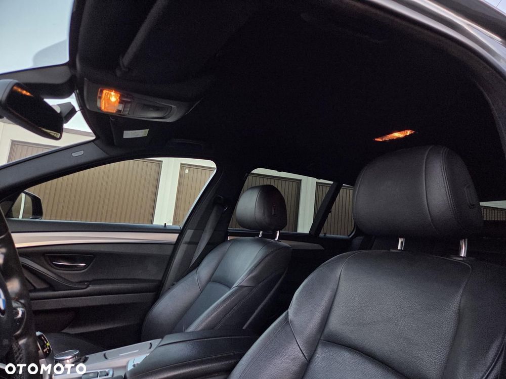 BMW Seria 5 520d - 28