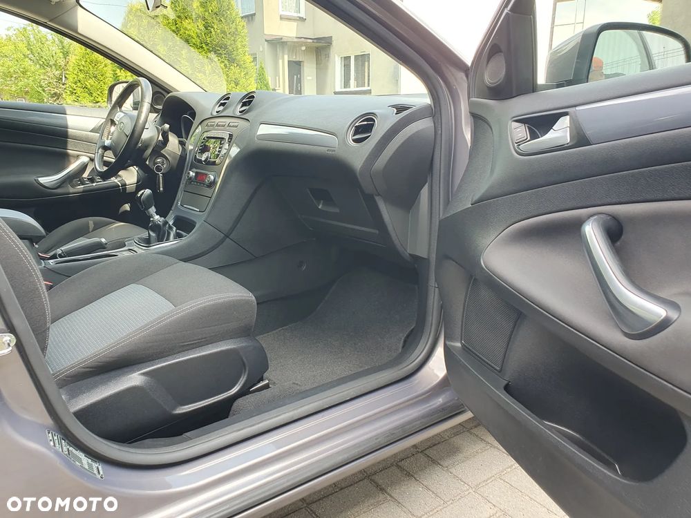 Ford Mondeo 1.6 TDCi Business Edition - 25