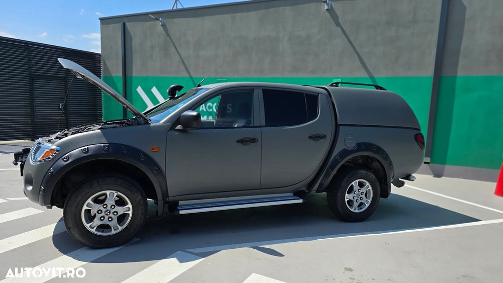 Mitsubishi L200 - 10