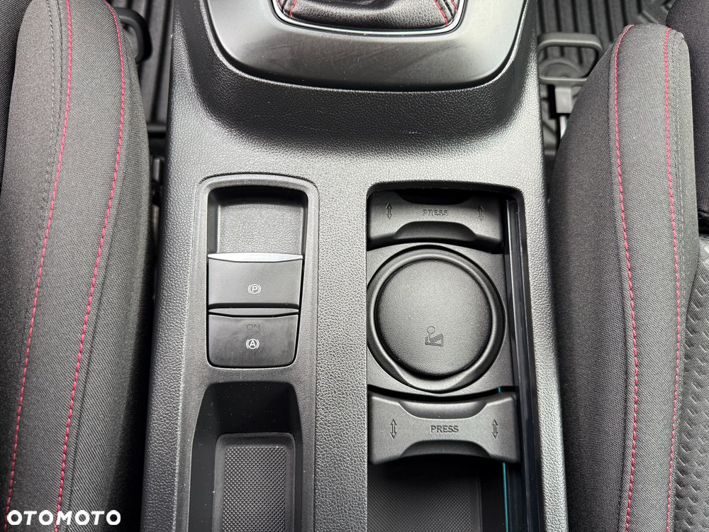 Ford Focus 1.5 EcoBoost Start-Stopp-System ST-LINE - 33