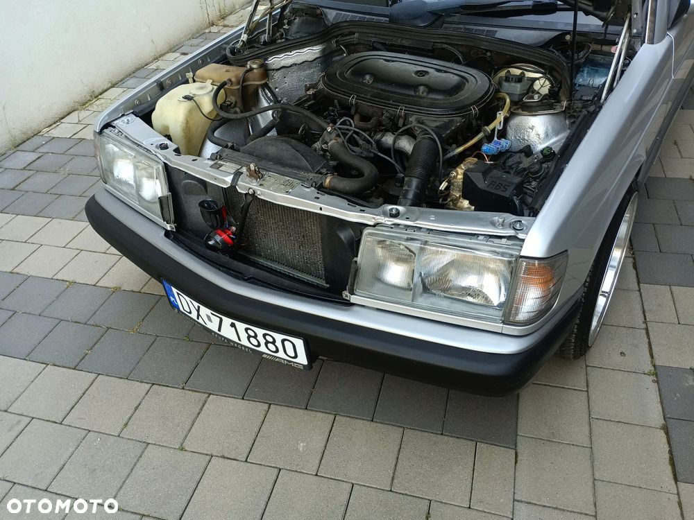 Mercedes-Benz W201 (190) - 25