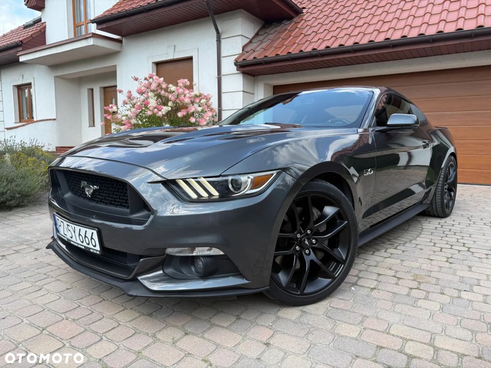 Ford Mustang 5.0 V8 GT - 2