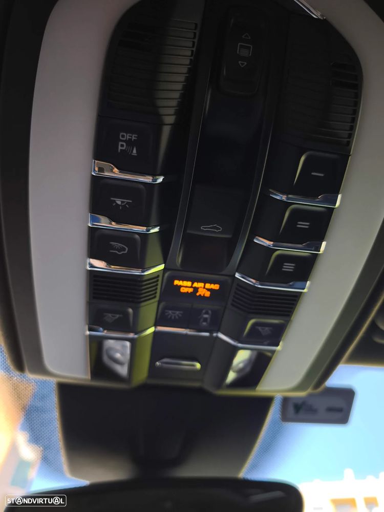 Porsche Cayenne S - 13