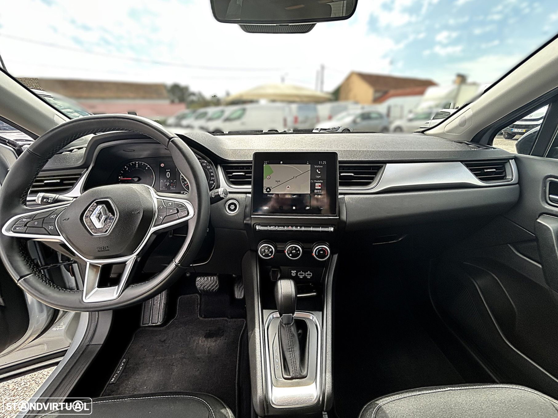 Renault Captur - 16