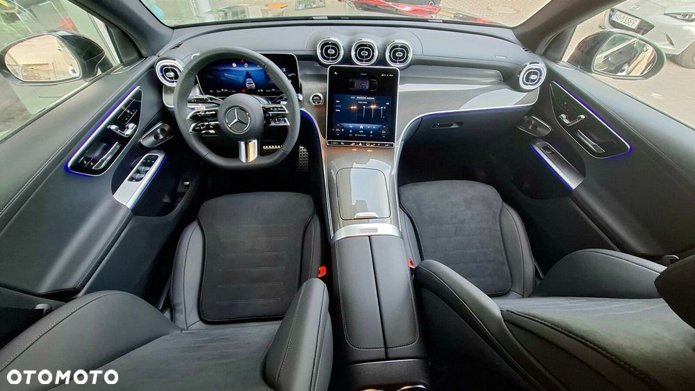 Mercedes-Benz GLC - 12