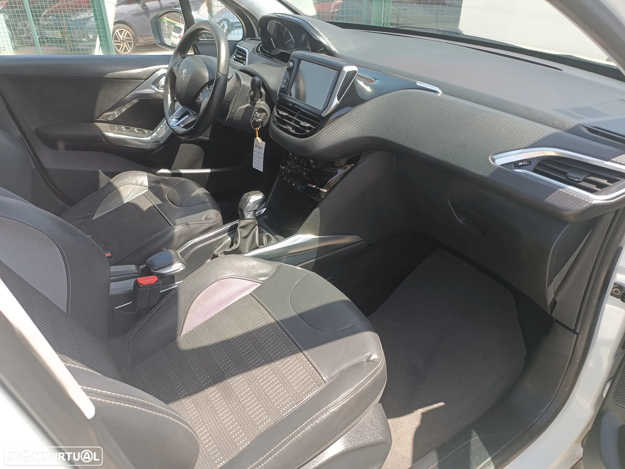 Peugeot 2008 - 27