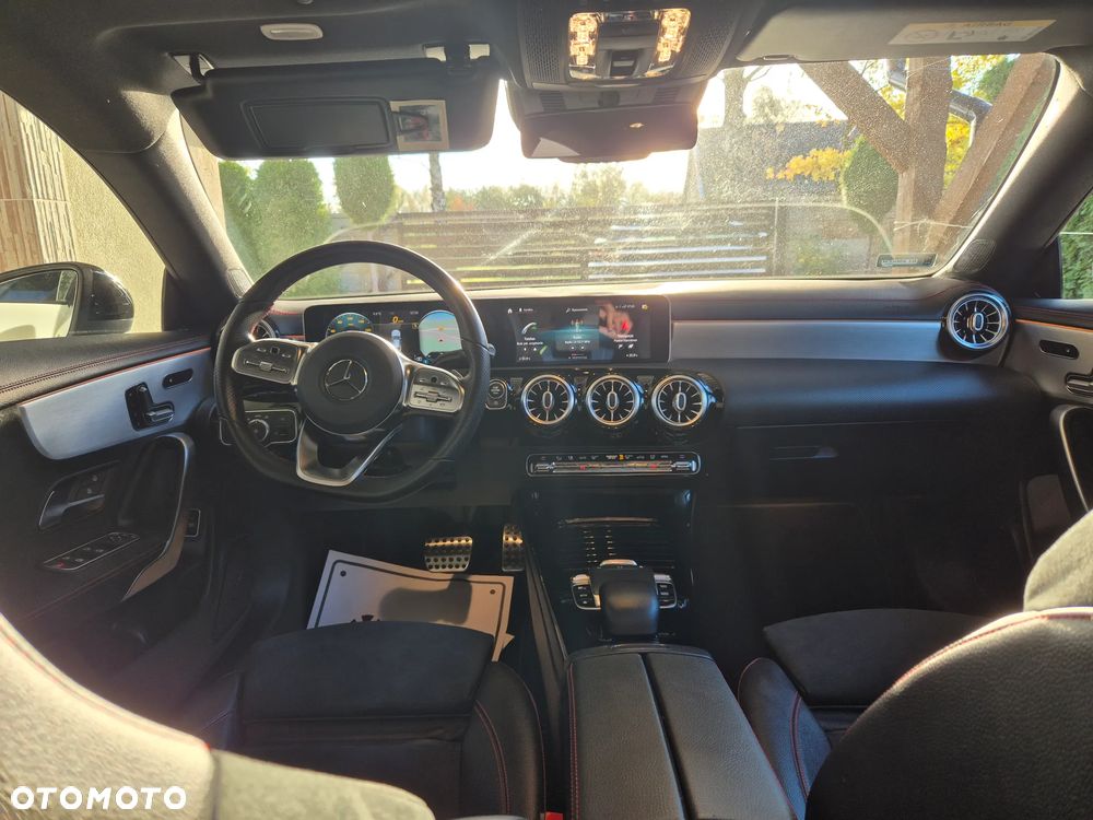 Mercedes-Benz CLA 200 AMG Line 7G-DCT - 17