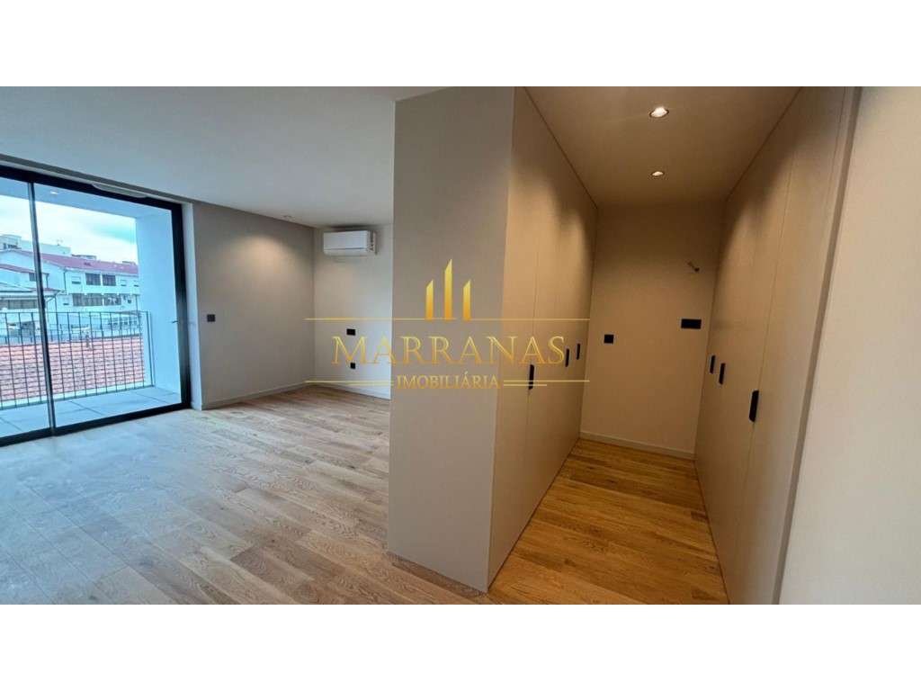 Apartamento T3 c/ varanda - Grande imagem: 2/10