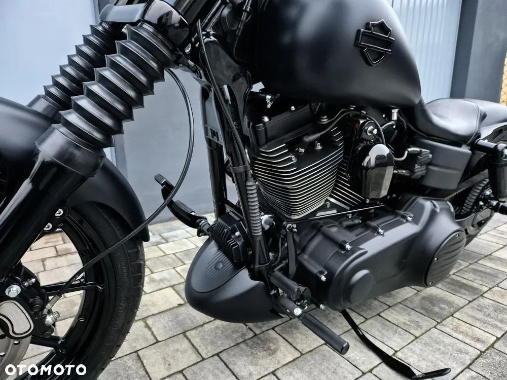 Harley-Davidson Dyna Wide Glide - 19